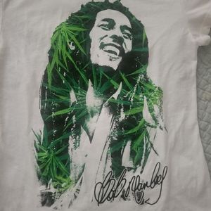 **New** Women's, Rare Bob Marley, Signature t shirt, NWOT, Women's Size XL